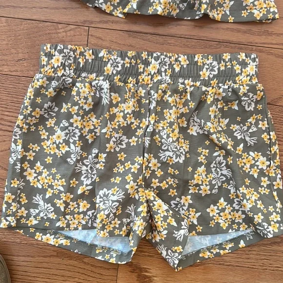 Girls size 12 New with Tags Kenzie Girl Short Outfit - Picture 3 of 6